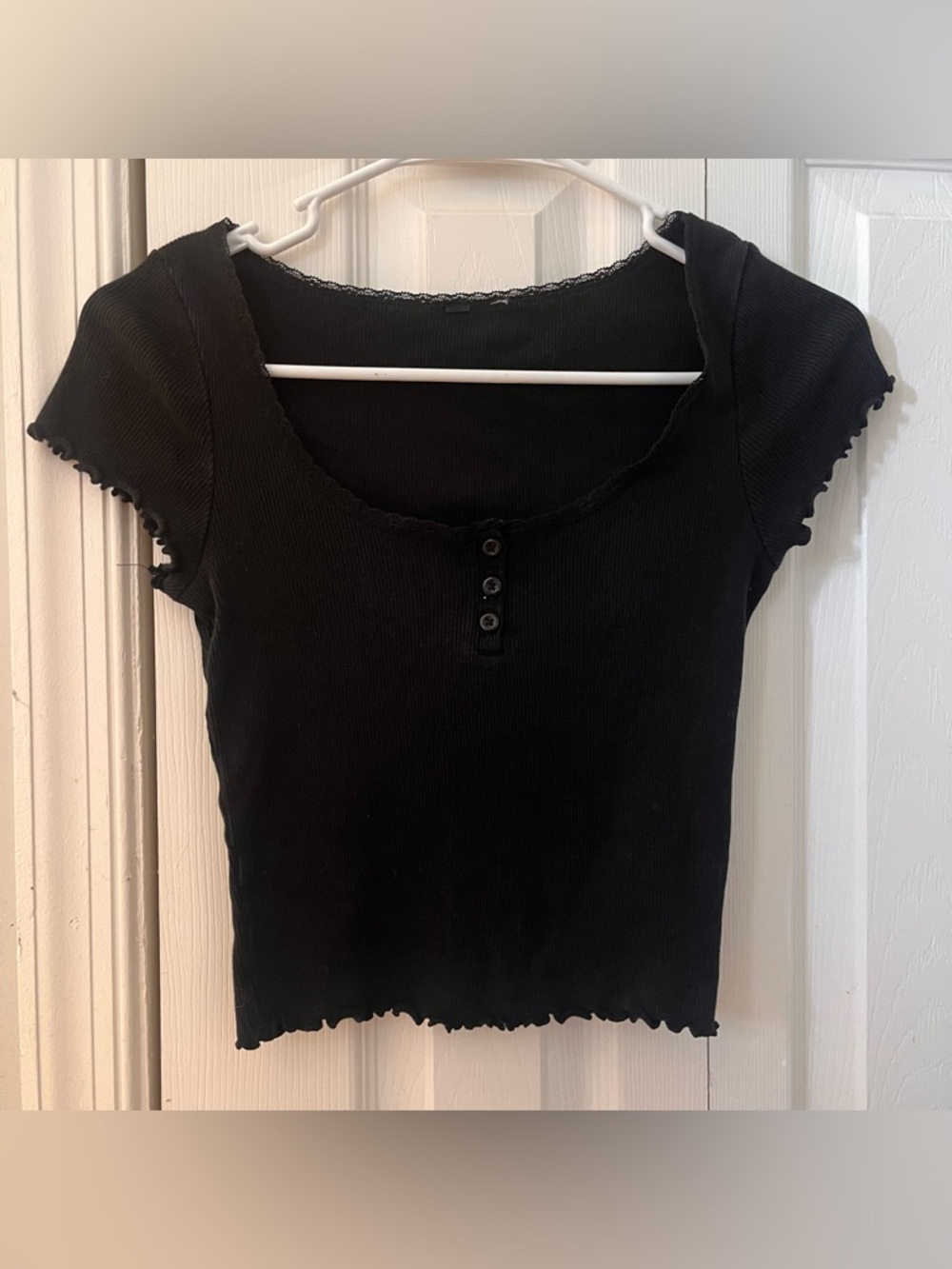 H&M Black Ribbed Scoop Neck Crop Top with Henley Buttons